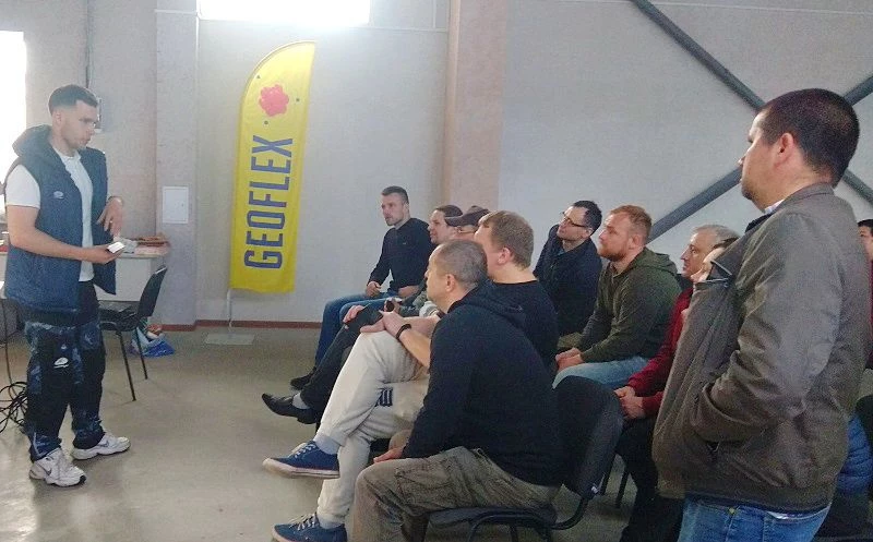 Molotok_seminar_3.jpg Molotok_seminar_3.jpg